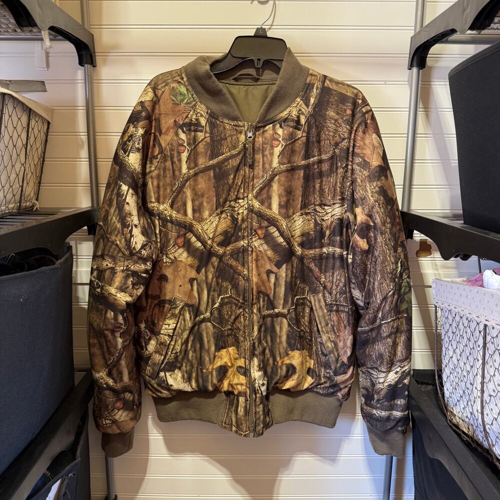 Cabela’s Thinsulate Reversible Bomber Jacket Size L/XL
